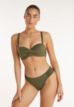 Afbeelding in Gallery-weergave laden, Bikini top twisted padded wired 60282 2186 deep olive