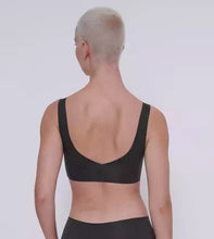 Afbeelding in Gallery-weergave laden, sloggi ZERO Feel 2.0 Bralette 10217728 0004 BLACK