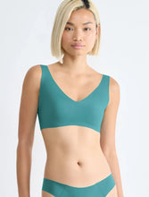 Afbeelding in Gallery-weergave laden, sloggi ZERO Feel 2.0 Bralette 10217728 1597 QUIET TURQUOISE