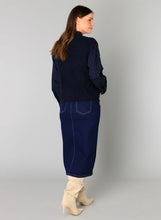 Afbeelding in Gallery-weergave laden, Brenda 0005738 2022 Dark Navy
